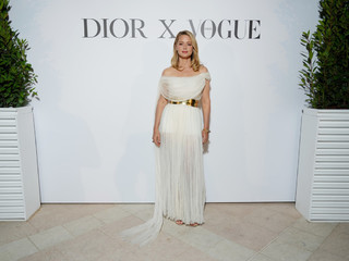 Virginie Efira feet photo thumbnail