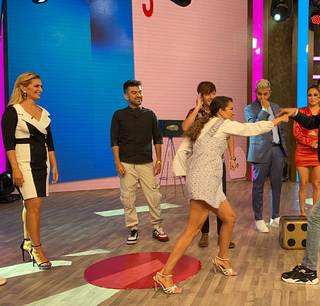 Laura González feet photo thumbnail