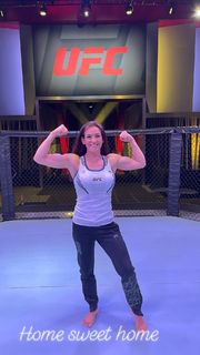 Miesha Tate feet photo thumbnail