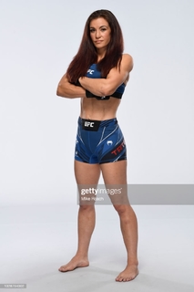 Miesha Tate feet photo thumbnail
