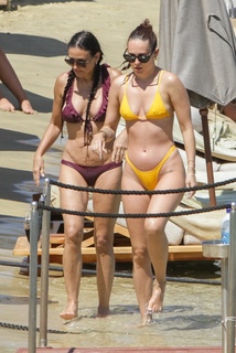 Rumer Willis feet photo thumbnail