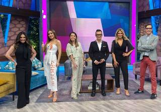 Laura González feet photo thumbnail