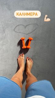 Doukissa Nomikou feet photo thumbnail