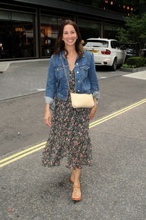 Andrea McLean feet photo thumbnail