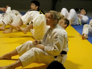 Ronda Rousey feet photo thumbnail