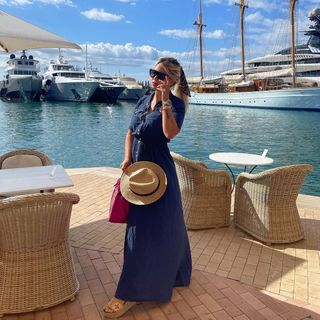Wanda Nara feet photo thumbnail