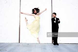 Phoebe Tonkin feet photo thumbnail