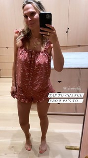 Molly Sims feet photo thumbnail