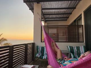 Jennie Garth feet photo thumbnail