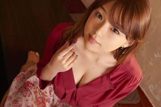 Ai Shinozaki feet photo thumbnail