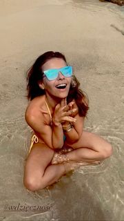 Edyta Herbus feet photo thumbnail