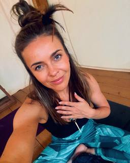 Edyta Herbus feet photo thumbnail