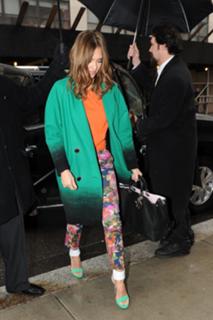 Jessica Alba feet photo thumbnail