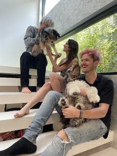Laura Marano feet photo thumbnail