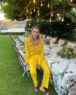 Chiara Ferragni feet photo thumbnail