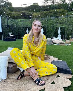 Chiara Ferragni feet photo thumbnail