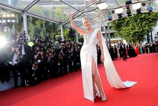 Sharon Stone feet photo thumbnail