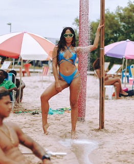 Anitta feet photo thumbnail