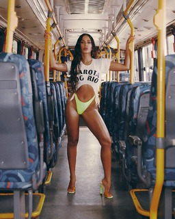 Anitta feet photo thumbnail