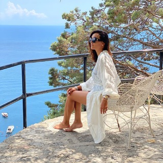 Caterina Balivo feet photo thumbnail