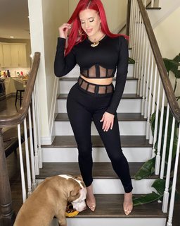 Justina Valentine feet photo thumbnail