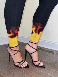 Justina Valentine feet photo thumbnail