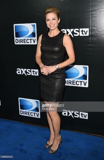 Amy Robach feet photo thumbnail