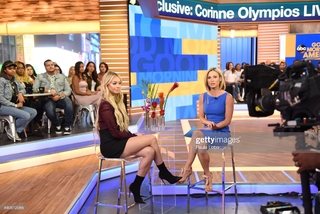 Amy Robach feet photo thumbnail