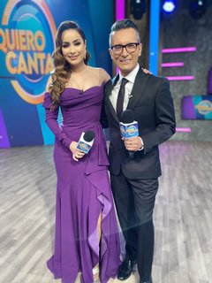 Cynthia Rodríguez feet photo thumbnail