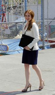 Isla Fisher feet photo thumbnail