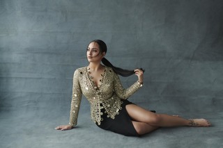 Sonakshi Sinha feet photo thumbnail