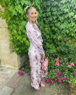 Helen Flanagan feet photo thumbnail