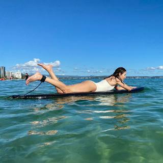 Michelle Monaghan feet photo thumbnail