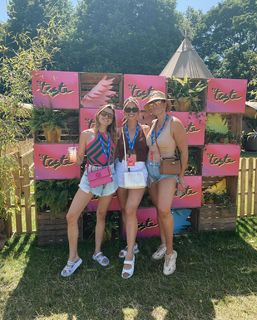 Ferne McCann feet photo thumbnail