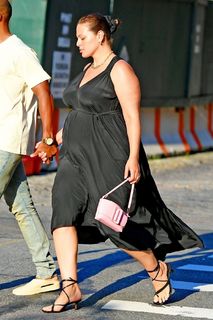 Ashley Graham feet photo thumbnail