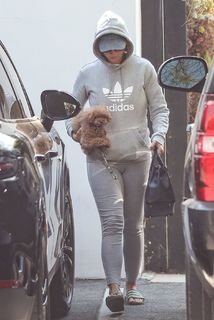 Katy Perry feet photo thumbnail