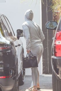 Katy Perry feet photo thumbnail