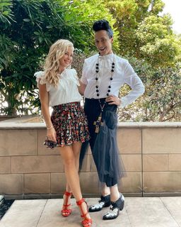 Tara Lipinski feet photo thumbnail