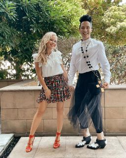 Tara Lipinski feet photo thumbnail