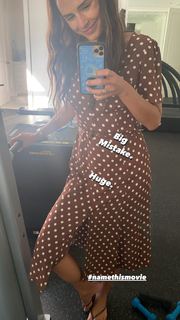 Jordana Brewster feet photo thumbnail