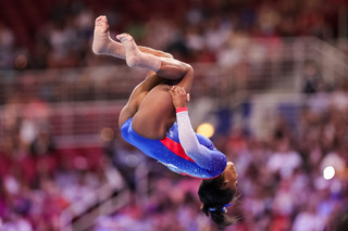 Simone Biles feet photo thumbnail