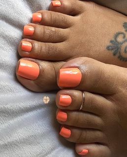 Deedee Rican feet photo thumbnail