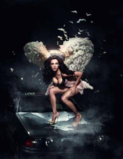 Kelly Brook feet photo thumbnail