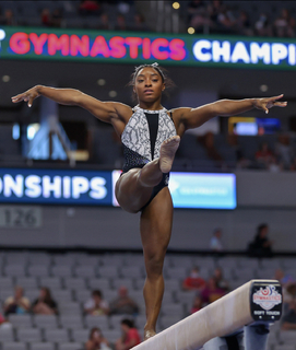 Simone Biles feet photo thumbnail