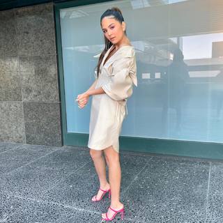 Erin Lim feet photo thumbnail
