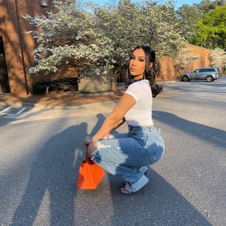 Queen Naija feet photo thumbnail