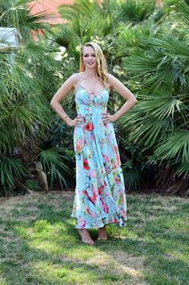 Heather Graham feet photo thumbnail