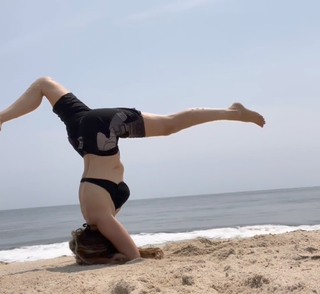 Thalía feet photo thumbnail