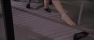 Drew Barrymore feet photo thumbnail