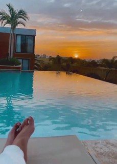 Giovanna Lancellotti feet photo thumbnail